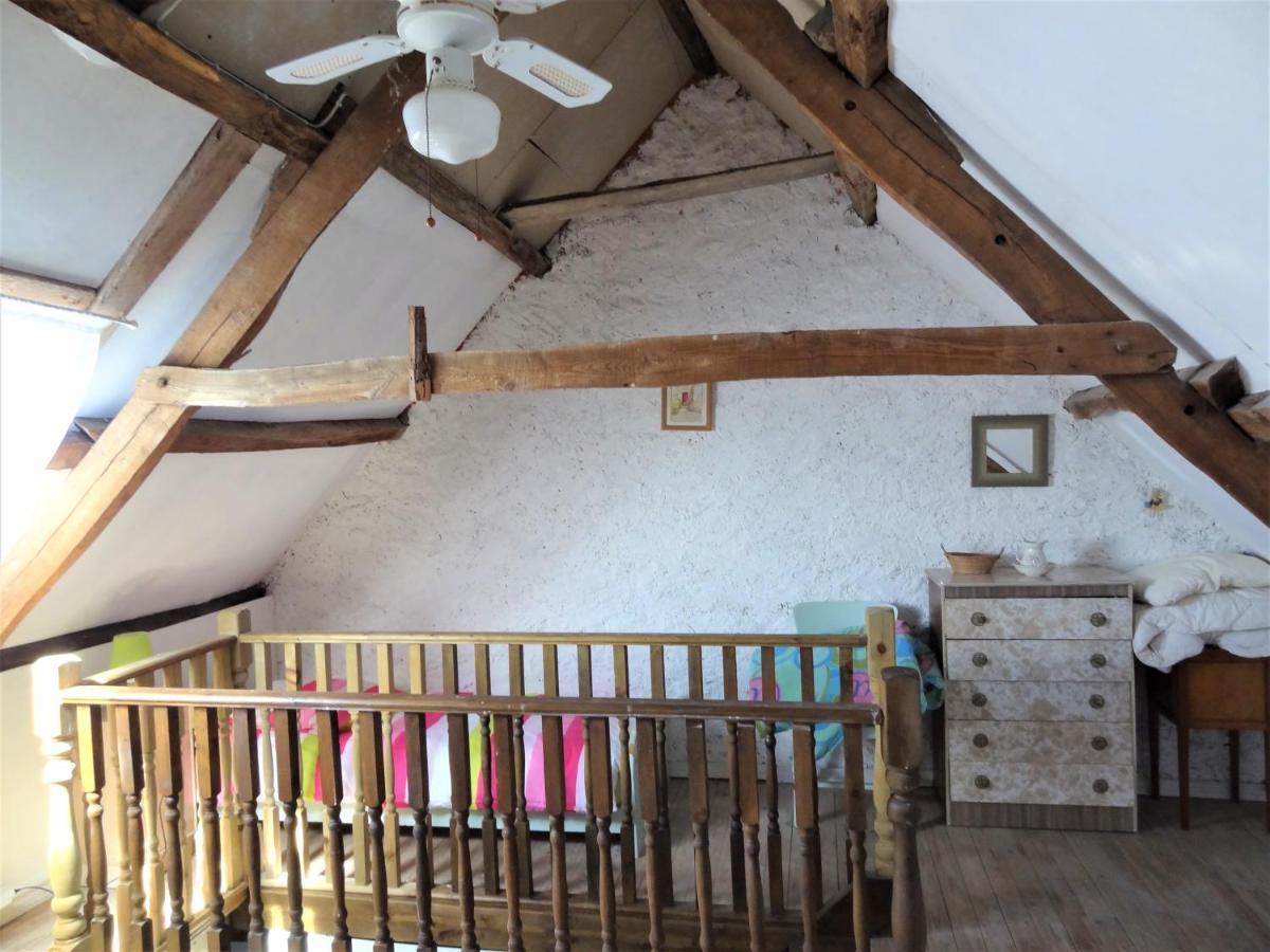 Maison cosy séjour découverte mer et campagne Saint-Caradec-Tregomel Esterno foto