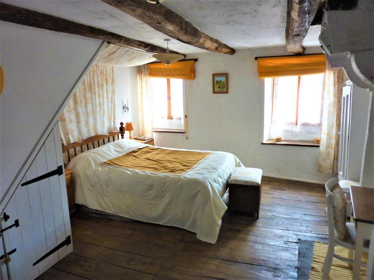 Maison cosy séjour découverte mer et campagne Saint-Caradec-Tregomel Esterno foto